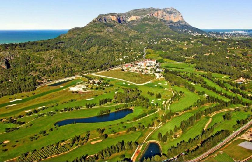 Maison Cosy Au Pied Du Golf Avec Piscine Privee Muntanya la Sella ภายนอก รูปภาพ